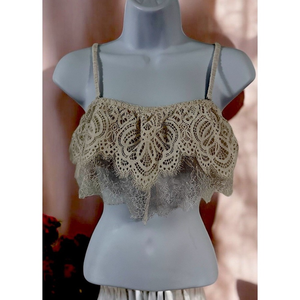 Victoria's Secret Dream Angels Medium Ivory/Cream Lace Bralette Sexy Summer